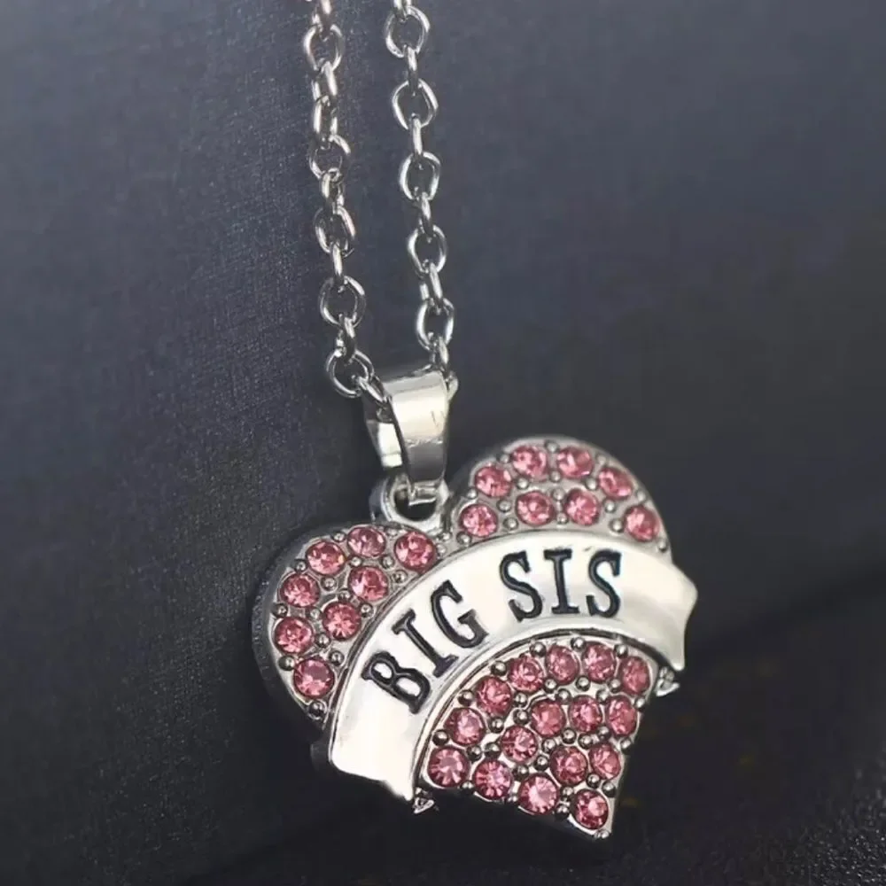 2 PIECE ‘BIG SIS LITTLE‎ SIS’ NECKLACES